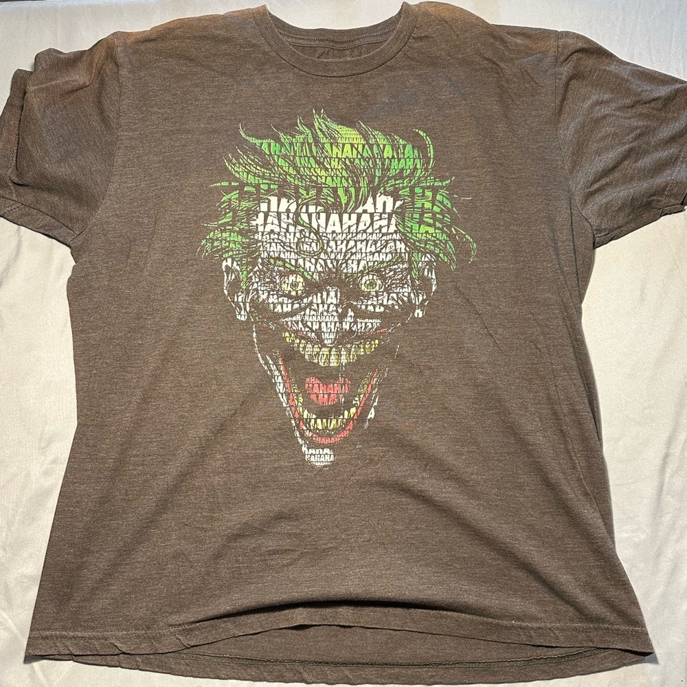 LOT Graphic T-Shirt’s